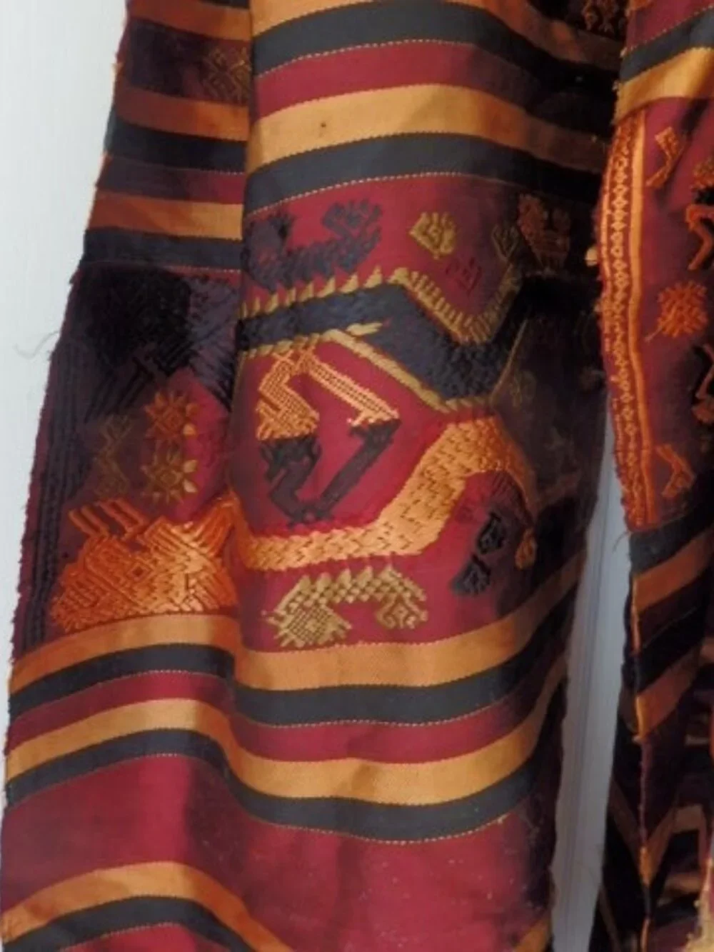 BEAUTIFUL INDONESIAN SUMBA SCARF